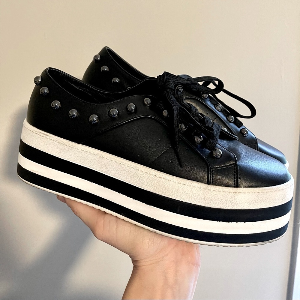 Weeboo black platform sneakers